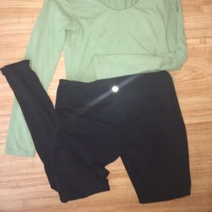 VERY WORN lulu leggings, black full length